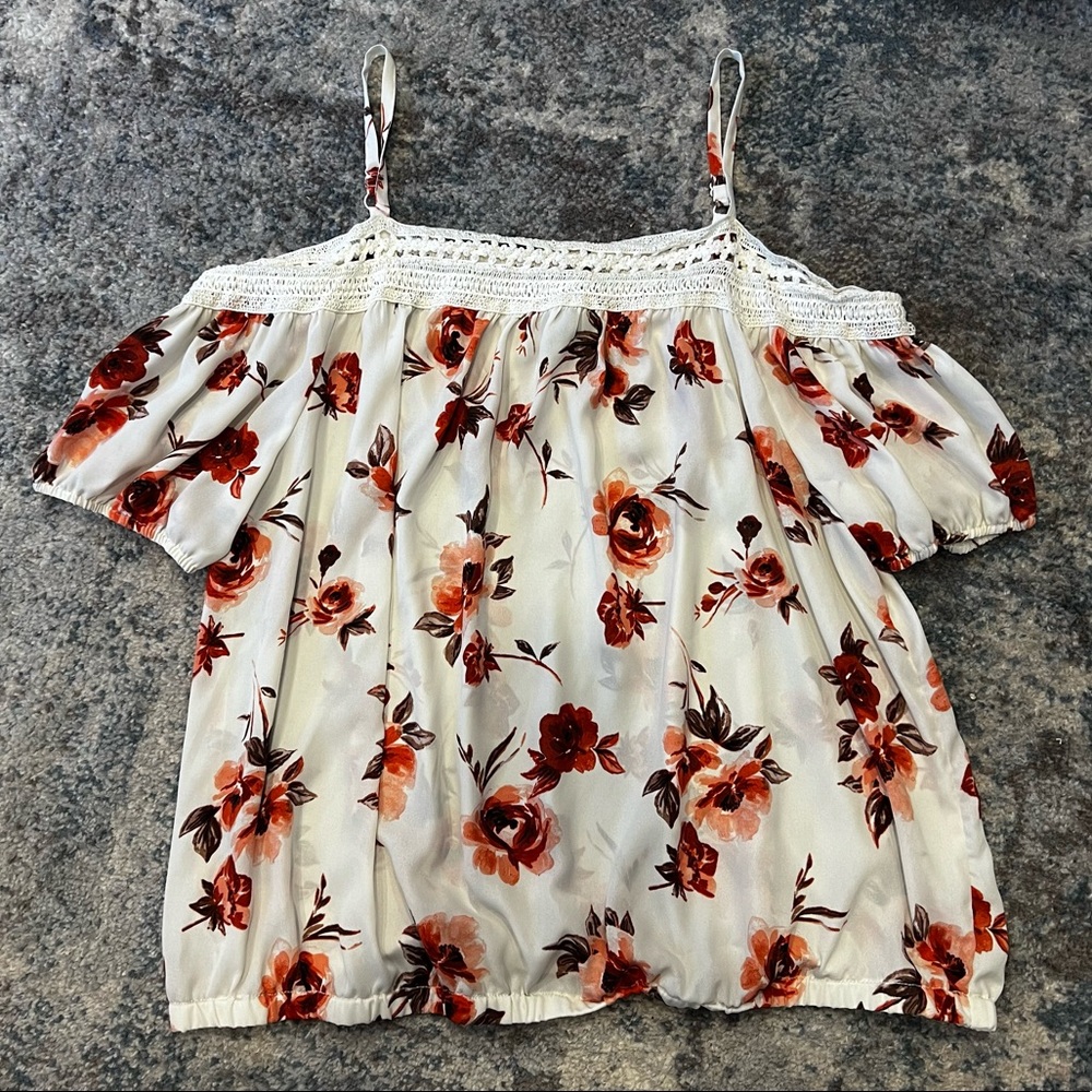Torrid Women’s Floral Cold Shoulder Blouse | Size 3